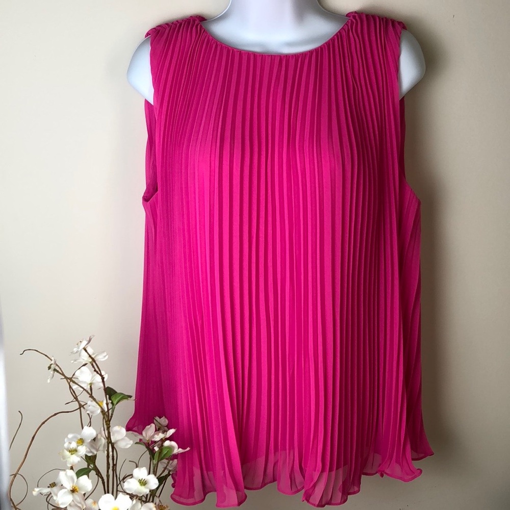 🆕J. Crew sleeveless blouse